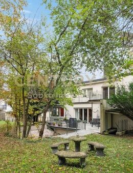 Außergewöhnliche Immobilie in Bad Homburg: Ein- bis Zweifamilienhaus mit separatem Gewerbeteil - Bad Homburg (Höhe)
