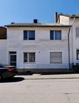 Ein- bis Zweifamilienhaus mit Potential in Püttlingen - Püttlingen