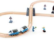 Hape Spielzeug-Eisenbahn Eisenbahn-Set, achtförmig, (Set)