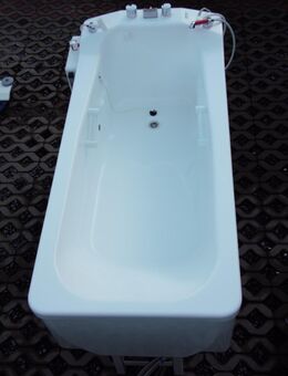 Trautwein Pflegebadewanne Rügen elektrische Höhenverstellung - Basel