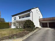Zweifamilienhaus mit Einliegerwohnung, großem Garten und viel Potenzial - Burgkirchen (Alz)