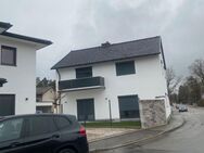 Einfamilienhaus mit Großer Doppelgarage - Waldkraiburg