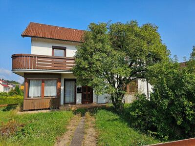 Viel Platz für Ihre Familie: Großes Haus mit sonniger Dachterrasse