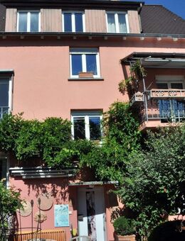 Freistehendes 3-Fam.-Haus in Friedrichshafen mit Ausbaupotenzial, Hofener Straße, kurzfristig beziehbar - Friedrichshafen