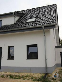 Attraktive Doppelhaushälften in Enger im KfW-55-Standard - Enger (Widukindstadt)