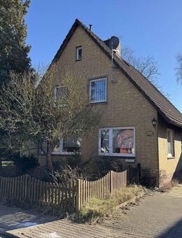 Solides Einfamilienhaus in Heide in ruhiger zentrale Lage - Heide