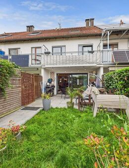 Ihr Zuhause wartet - Reihenmittelhaus mit schönem Außenbereich in beliebter Lage von Jesingen - Kirchheim (Teck)