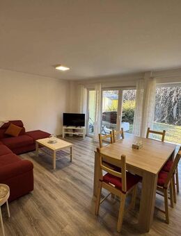 Wohnen, wo andere Urlaub machen - Reihenhaus in Simonswald mit Terrasse und Balkon - Simonswald