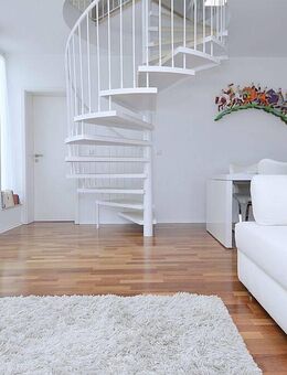 Hochwertig möblierte Maisonette Wohnung mit Terrasse und Internet in Wiesbaden-Aukamm - Wiesbaden