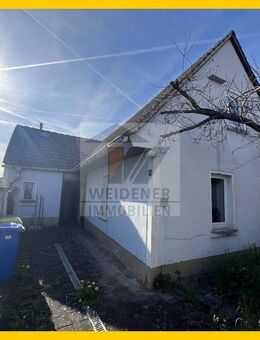Charmantes Wohnhaus mit Nebengebäude in idyllischer Lage - 07629 Schleifreisen - Schleifreisen