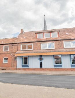 Vielseitig nutzbares Objekt mit Gewerbeeinheit, zwei Wohnungen & Ausbaumöglichkeiten - Drochtersen