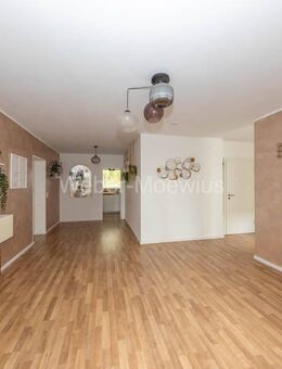 Moderne, bezugsfreie 3-Zimmer-Wohnung mit EBK, Garage und Loggia in zentraler, ruhiger Lage - Frechen