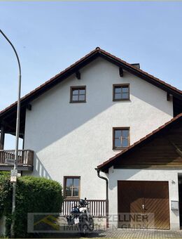 Altenerding - Gepflegte Doppelhaushälfte mit schönem Garten und Garage - Erding