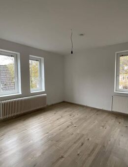 Sanierte 3-Zimmer-Wohnung mit Wanne in Wilhelmshaven Fedderwardergroden - Wilhelmshaven