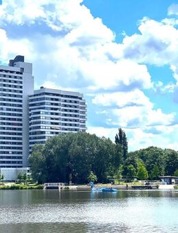 Norikusbucht am Wöhrder See, 1-Zimmer Wohnung, ca. 28 m², Balkon mit Seeblick, mit Aufzug und optional TG-Stellplatz - Nürnberg