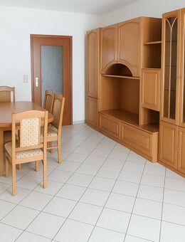 Exklusive 3-Zimmer-Penthousewohnung mit 36?m² Dachterrasse und zwei Stellplätzen - Rastatt