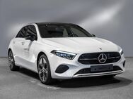 Mercedes A 180, Progressive Night, Jahr 2022 - Neumünster