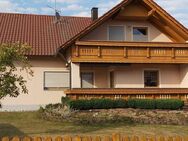 Schönes Einfamilienwohnhaus mit DoGa und Carport - Freudenberg (Bayern)