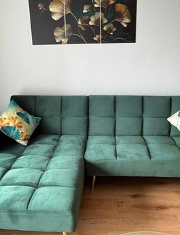 Stylisches Schlafsofa in Grün – TOP Zustand (<1 Jahr) - Stuttgart