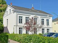 Eutiner Klassiker ! Wohn- und Geschäftshaus mit historischem Flair und großem Garten - Eutin