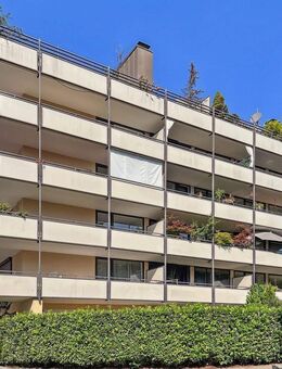 Gepflegtes 1 Zimmer Appartement mit 4 Duplex-Parkern zum Selbstbezug oder Kapitalanlage! - München