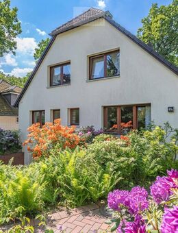 Gepflegtes Zweifamilienhaus mit Garten ?in ruhiger Wohnstraße - Hamburg