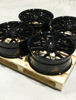 Set-CVR#45 – Japan Racing CVR1 Felgenset - Neuhaus (Inn)