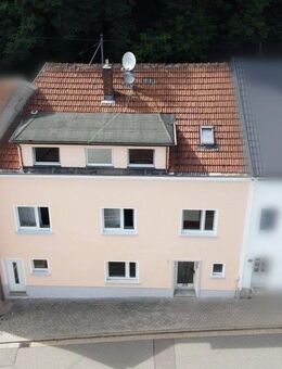 Vermietetes Zweifamilienhaus in zentraler Lage von Beckingen - Beckingen