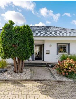 Wohnhaus mit Garage in 21360 Vögelsen - - Vögelsen