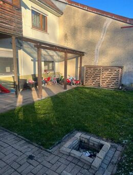 Charmante Doppelhaushälfte mit zwei separaten Wohnungen in Steinheim-Söhnstetten - Steinheim (Albuch)