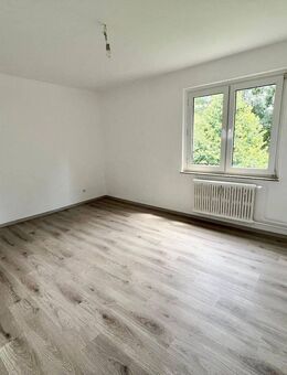Tolle 3-Zimmer-Wohnung mit Tageslichtbad! - Duisburg