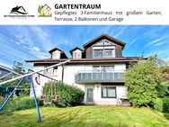 GARTENTRAUM - Gepflegtes 3-Familienhaus mit Garten, Terrasse, 2 Balkonen und Garage - Aichhalden