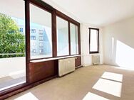 Bezugsfreie 4-Zimmer-Wohnung mit Süd-Westloggia und Fahrstuhl nur 300 Meter vom Kudamm! - Berlin