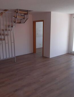 Helle und großzügige 5½-Zimmer-Maisonette Wohnung in zentraler Lage - Mengen