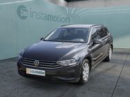 VW Passat Variant, 2.0 TDI Basis APP, Jahr 2023 - München