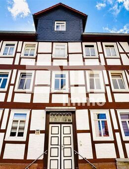 Moderne Fünfzimmerwohnung in umfassend saniertem Fachwerkhaus in gesuchter Lage - Felsberg