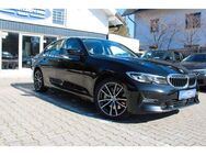 BMW 330 Baureihe 3 Lim. 330 i xDrive Sport Line - München