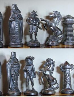 Schach Schachspiel Zinn Figuren Germanen und das Mittelalter 02 - Spraitbach