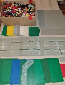 Lego ca. 6 Kg plus Figuren plus Platten!!! - Berlin