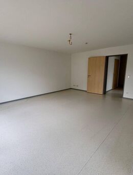 Seniorenwohnung im Erdgeschoss mit kleiner Terrasse - Dinslaken