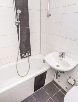 Aufzug und Balkon - Chemnitz