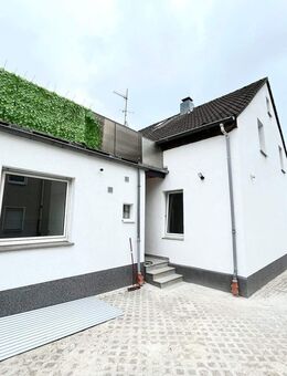 Renoviertes Einfamilienhaus nähe Mühlbachtal: 7 Zimmer / Einliegerwohnung / Doppelgarage / Partyraum - Essen