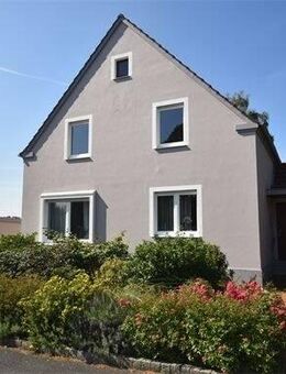 Charmantes Ein- bis Zweifamilienhaus in BI-Jöllenbeck - Bielefeld