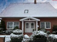 Einfamilienhaus mit weiterer Ausbaumöglichkeit im Ortskern von Kettenkamp - Kettenkamp