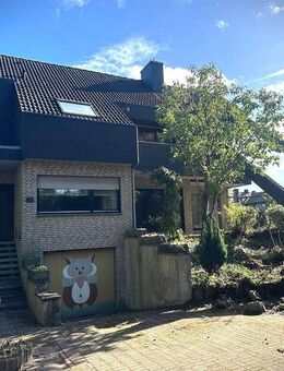 RESERVIERT --- Haus mit großem Grundstück - Familien willkommen! - Bünde