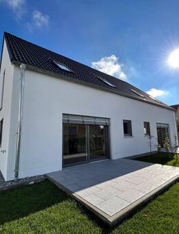 Moderne Doppelhaushälfte in traumhafter Lage - Cham