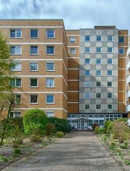 Modernisierte Eigentumswohnung mit Balkon/Wintergarten und Außenstellplatz in Schevemoor - Bremen