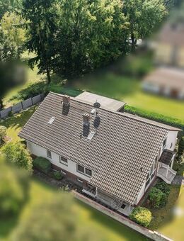 Viel Platz zum Leben: Großes Einfamilienhaus auf idyllischem Grundstück in Nieder-Wöllstadt - Wöllstadt