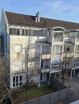 Leerstehende Dachgeschosswohnung mit großer Terrasse und TG-Stellplatz - Burghausen