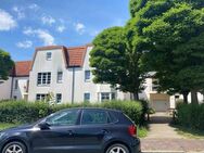 Renovierte 2-Zimmer-Wohnung mit Wohnberechtigungsschein für Menschen ab 60 - Oldenburg
